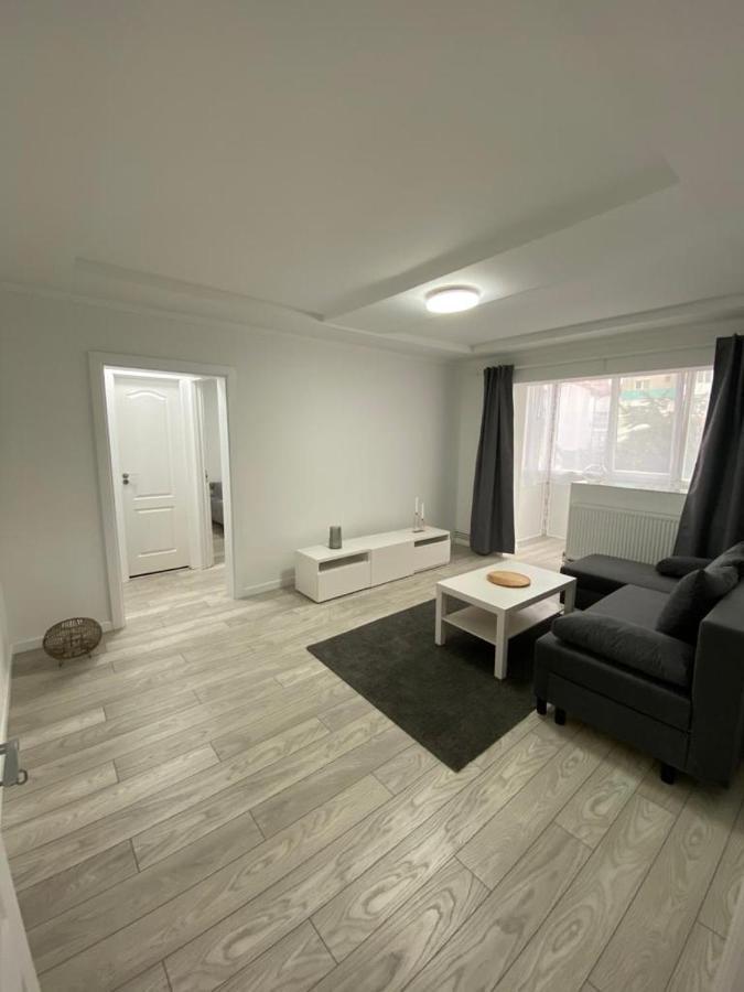 Апартаменти Apartament Луґож Екстер'єр фото